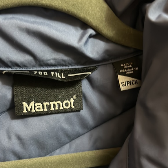 Marmot Vest - Ladies Size S - 700 Fill - Picture 2 of 3
